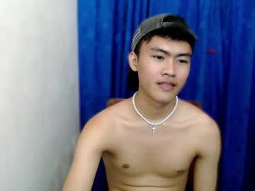 Holy_Fucker21 Chaturbate stream image from October 27, 2025