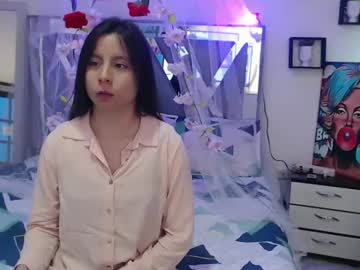 Solangel00 Chaturbate stream image from October 27, 2025