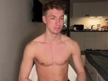 Ursaotome Chaturbate stream image from October 27, 2025