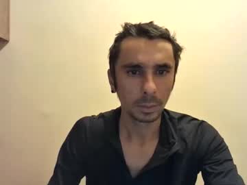 Creativexx2 Chaturbate stream image from October 27, 2025