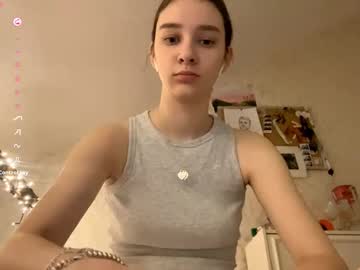 Edlinhazleton Chaturbate stream image from October 27, 2025