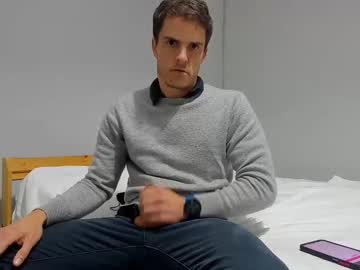 Heterooli Chaturbate stream image from October 27, 2025