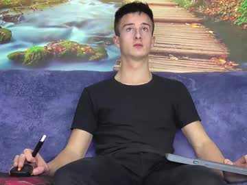 Sirredy Chaturbate stream image from October 27, 2025