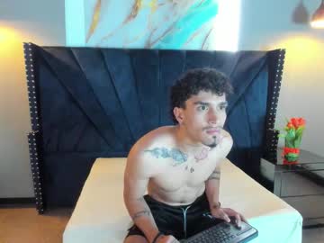 Andres_Vnk Chaturbate stream image from October 27, 2025