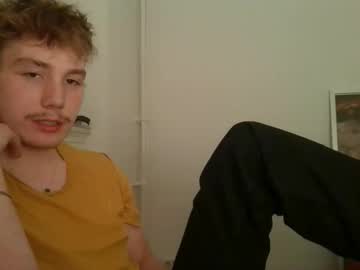 Breaxaam Chaturbate stream image from October 27, 2025