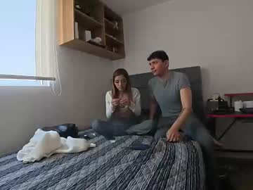 Nahomymoon Chaturbate stream image from October 27, 2025