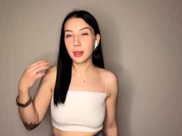 Keenaukich Chaturbate stream image from October 27, 2025