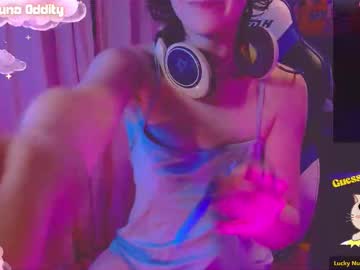 Lunaoddity Chaturbate stream image from October 27, 2025