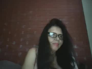 Rosalatinas Chaturbate stream image from October 28, 2025