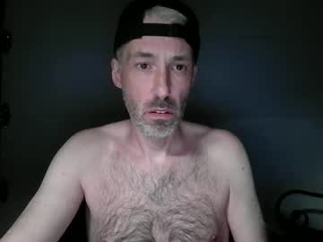 Chadmanmi Chaturbate stream image from October 28, 2025