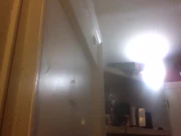 Lapuzzycat201923 Chaturbate stream image from October 28, 2025