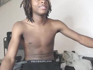 Leomalonee Chaturbate stream image from October 28, 2025