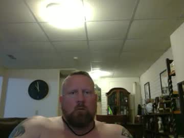 Makemebebad2025 Chaturbate stream image from October 28, 2025