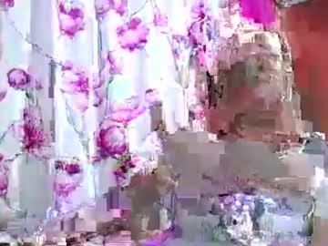 Brunnete_Kinky Chaturbate stream image from October 28, 2025