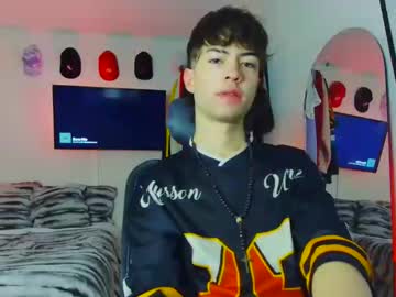 T0n3r Chaturbate stream image from October 28, 2025