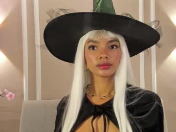 Lia_Girl2 Chaturbate stream image from October 28, 2025
