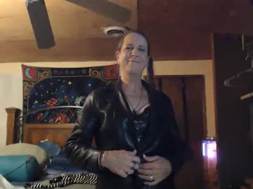 Twocumkerry Chaturbate stream image from October 28, 2025