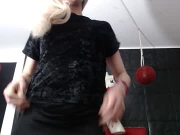 Anne_Castle86 Chaturbate stream image from October 28, 2025