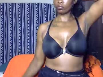 Butteralmond Chaturbate stream image from October 28, 2025