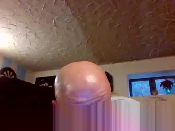 Kripat88 Chaturbate stream image from October 28, 2025