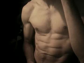 Coolmementox Chaturbate stream image from October 28, 2025
