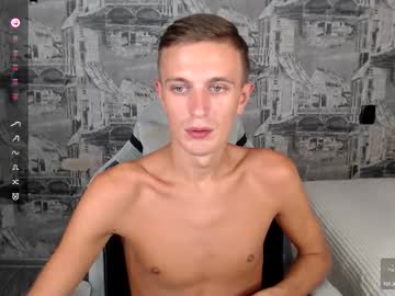 Oliverfresh Chaturbate stream image from October 28, 2025