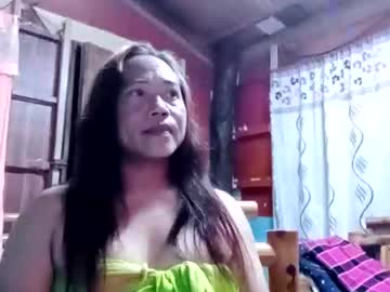 J828413 Chaturbate stream image from October 28, 2025