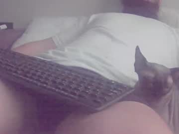 Oskarikson Chaturbate stream image from October 28, 2025