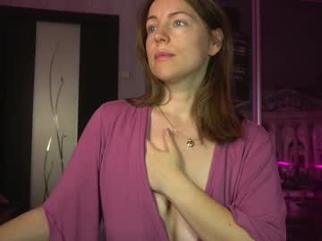 Cocosweetty Chaturbate stream image from October 28, 2025
