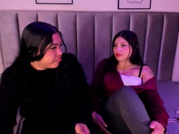 Kyra_Right Chaturbate stream image from October 28, 2025