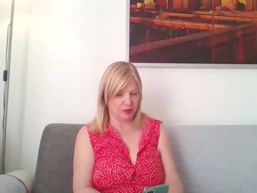 Lovestar544963 Chaturbate stream image from October 28, 2025