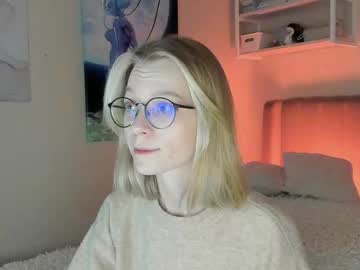Lunar_Sofia Chaturbate stream image from October 28, 2025