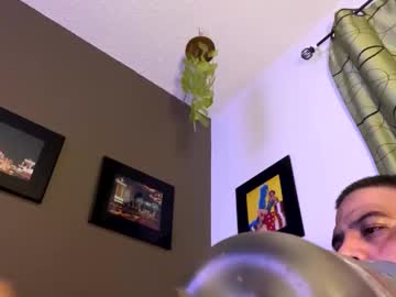 Luv2cumc2c Chaturbate stream image from October 28, 2025