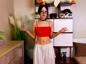 Oliviastanton Chaturbate stream image from October 28, 2025