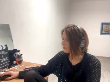 Samdenafo Chaturbate stream image from October 28, 2025