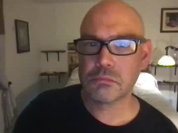 Vinnumber8 Chaturbate stream image from October 28, 2025