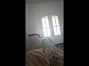What_Whaaat Chaturbate stream image from October 28, 2025
