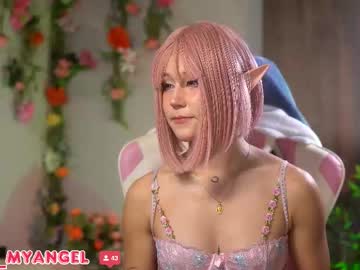Bella_Franco Chaturbate stream image from October 28, 2025