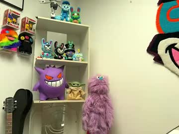 Leanfoxink Chaturbate stream image from October 28, 2025