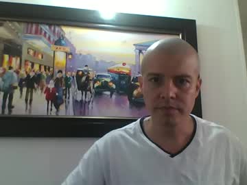 Camilosaenz90 Chaturbate stream image from October 28, 2025