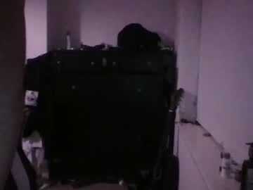 Kiki_Xts Chaturbate stream image from October 28, 2025