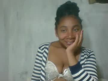 Cettehot Chaturbate stream image from October 28, 2025