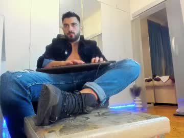 Master9four Chaturbate stream image from October 28, 2025