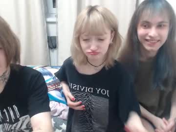Angelofporncouple stream image from October 28, 2025