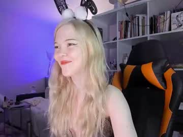 Fairy_Casey Chaturbate stream image from October 28, 2025