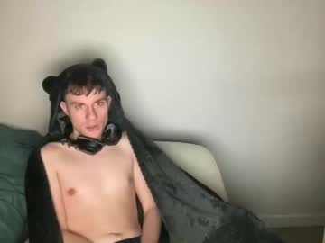 Brandyylad Chaturbate stream image from October 29, 2025