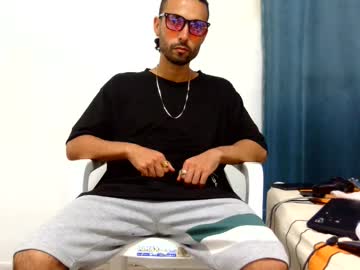 Mike_Leonrey22 Chaturbate stream image from October 29, 2025