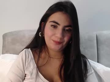 Silviecollins Chaturbate stream image from October 29, 2025