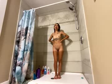 Mommyswett Chaturbate stream image from October 29, 2025