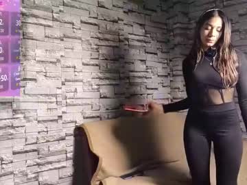 Luxia24 Chaturbate stream image from October 29, 2025